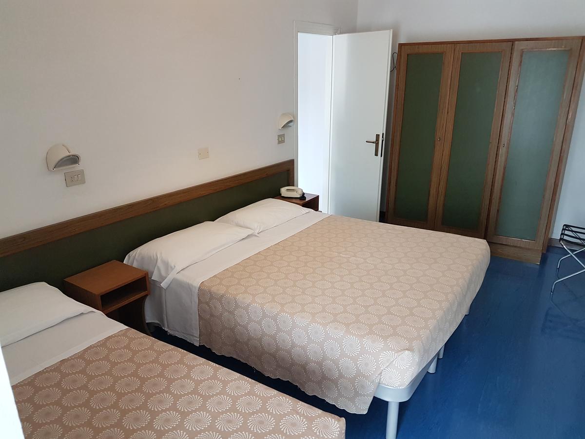 Hotel Residence Adriana Cesenatico Eksteriør bilde