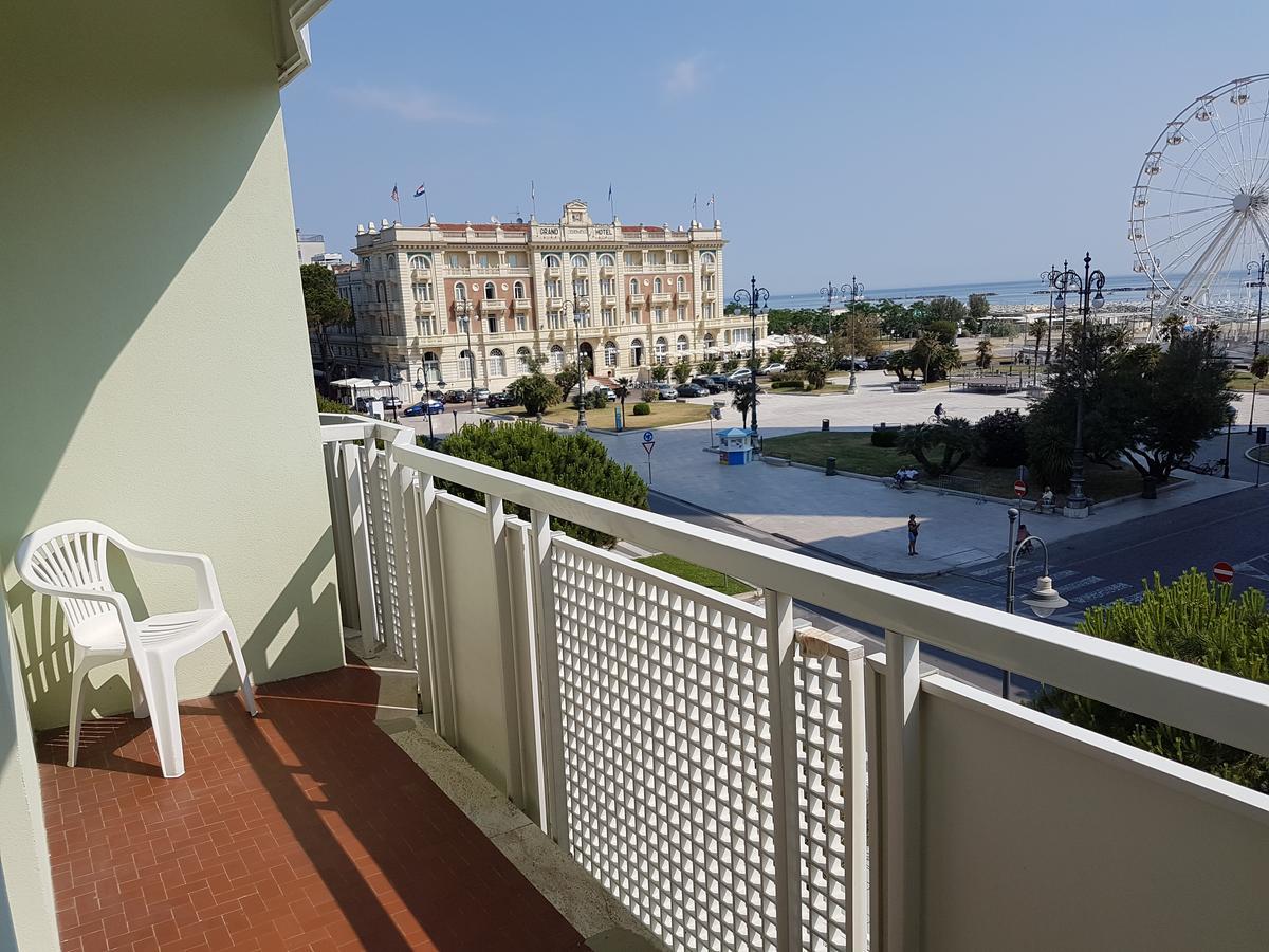 Hotel Residence Adriana Cesenatico Eksteriør bilde